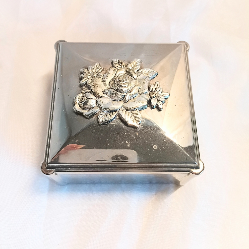 Silver Floral Embossed Trinket Box